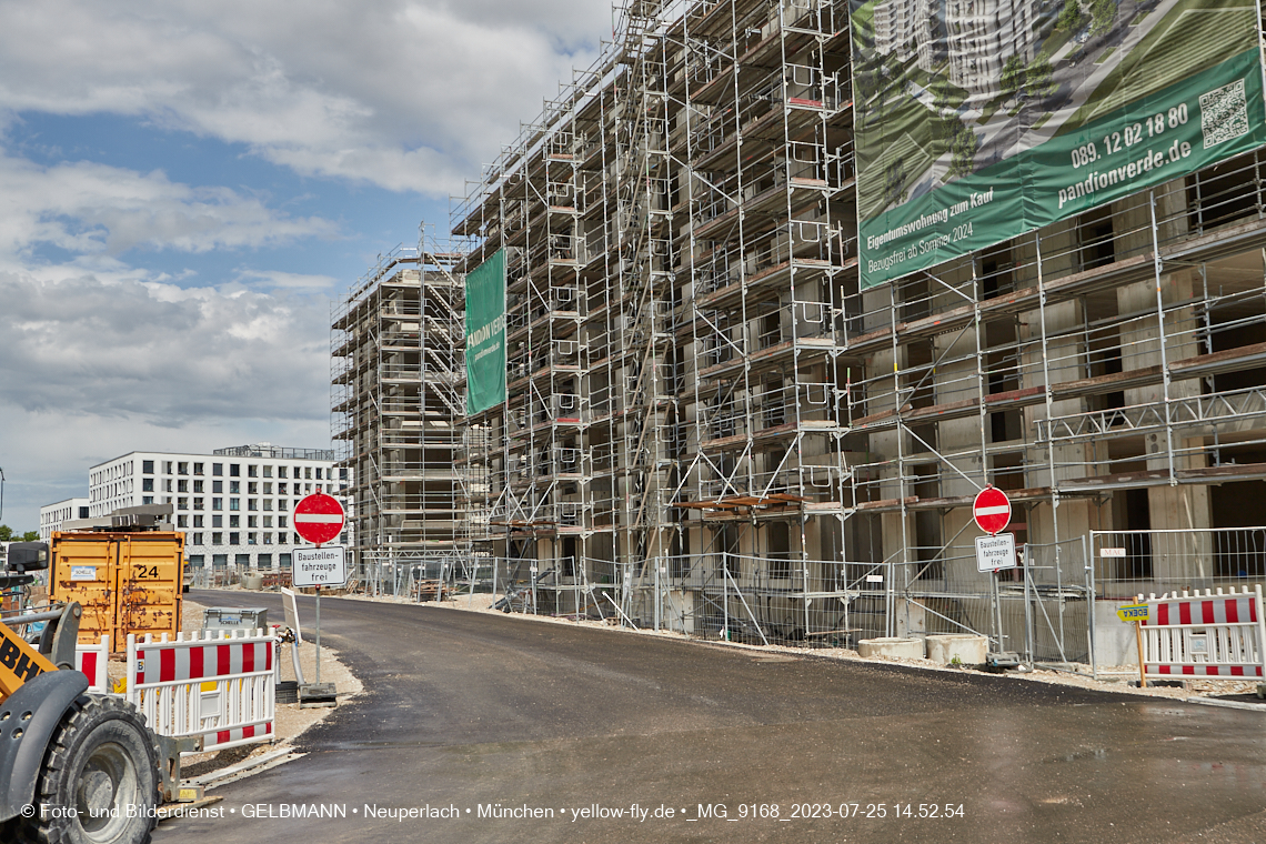 25.07.2023 - Rundgang im Alexisquartier in Neuperlach
